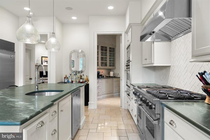 Timeless Elegance in Bethesda’s Prestigious Burning Tree Enclave