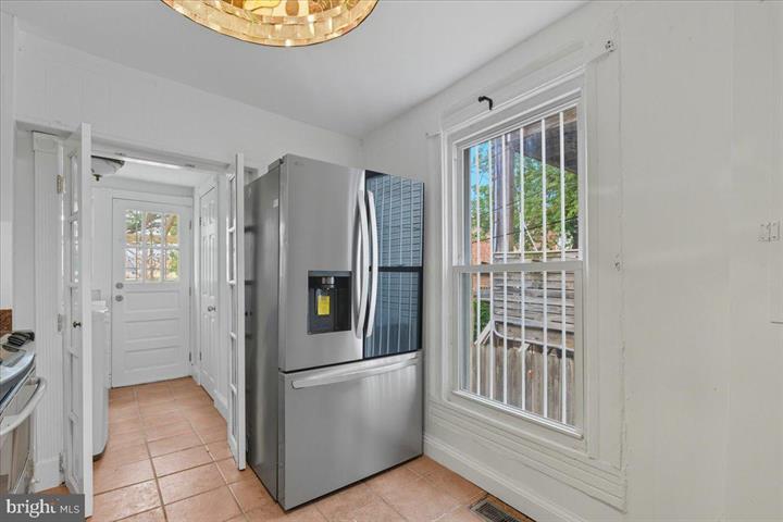 Downtown Convenience Meets Modern Comfort Near UMD & Inner Harbor