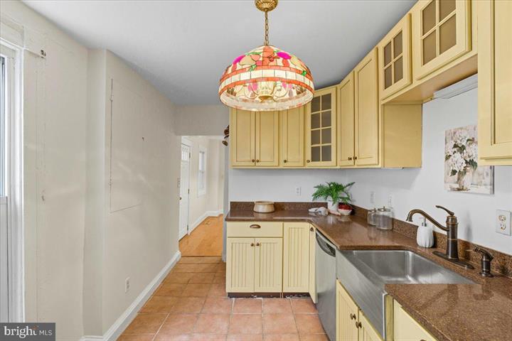 Downtown Convenience Meets Modern Comfort Near UMD & Inner Harbor
