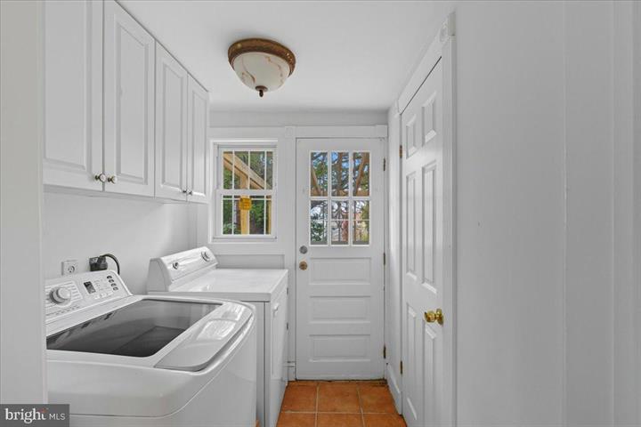 Downtown Convenience Meets Modern Comfort Near UMD & Inner Harbor