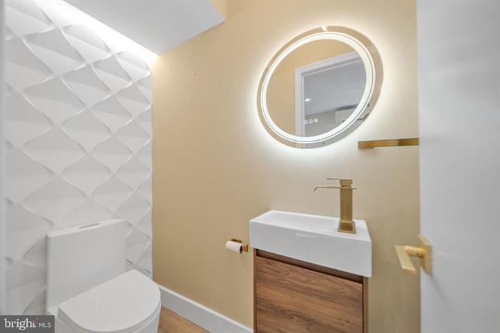 Modern Comfort Meets Classic DC Living in Trinidad