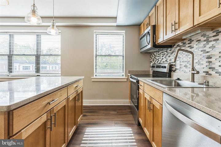 Modern Comfort with Low-Maintenance Living in Southeast DC
