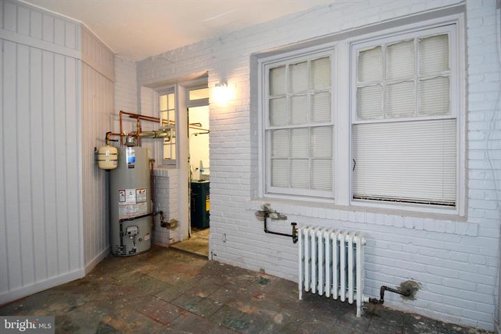 Cash-Flow Ready Multi-Family in Northeast DC with Value-Add Upside