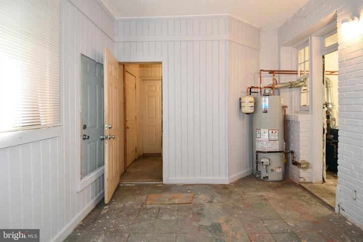 Cash-Flow Ready Multi-Family in Northeast DC with Value-Add Upside
